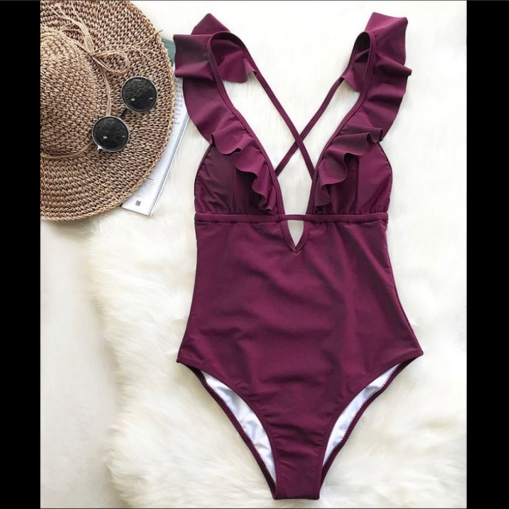 Burgundy Cupshe one-piece swimming suit